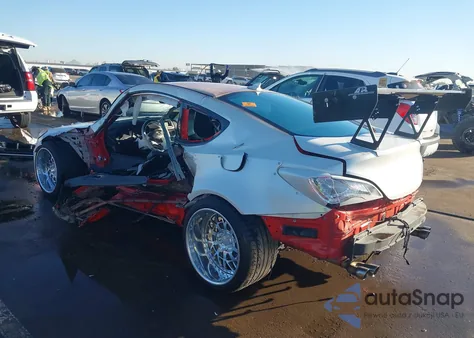 2015 Hyundai Genesis 3.8 R-Spec из США, поврежденный, VIN KMHHU6KJ4FU127573